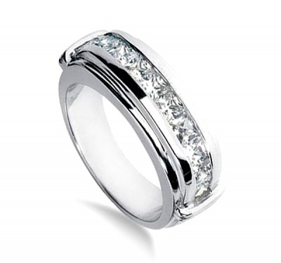 Мужское кольцо с бриллиантами